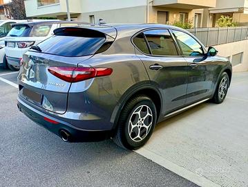 Stelvio 2.2 Q4 190cv anno 2023 km.123.000