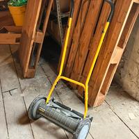 Tagliaerba elicoidale a spinta SCM240r di Stiga