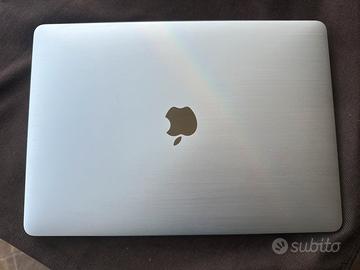 Mac book air M1, 8gb ram, 500gb ssd, 13” del 2020