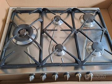 piano cottura Smeg a gas 5 fuochi