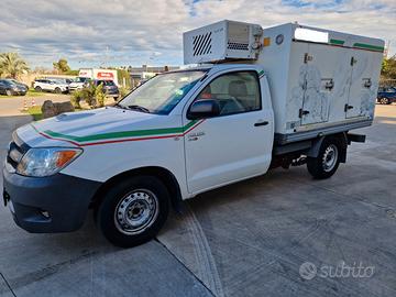 Toyota hilux trasporto surgelati RRC