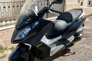 Kymco Downtown 200