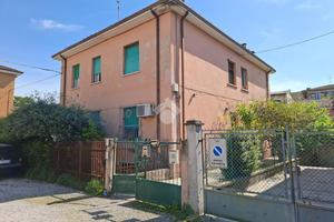 CASA INDIPENDENTE A VERONA