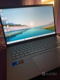 ASUS Vivobook 15 – Perfette condizioni!