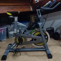 Spinning/spin bike 