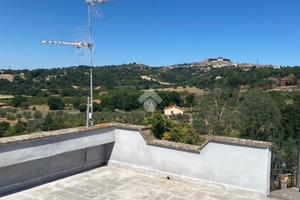 CASA INDIPENDENTE A MONTEFIASCONE