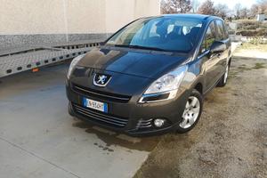 Peugeot 5008 1.6 HDi 115CV Allure