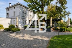 Immobile di 2592 m² con più di 5 locali a Ronchi d