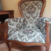 Poltrona antica in stile
