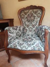 Poltrona antica in stile