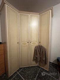 Armadio guardaroba ad angolo