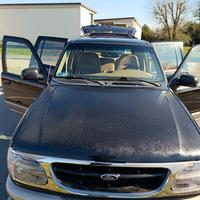 FORD EXPLORER  “EDDIE BAUER” ‘97