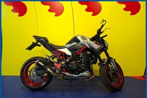 KAWASAKI Z 900 Finanziabile - Nero e Rosso - 133