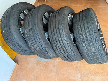 Gomme estive 215/55 R18