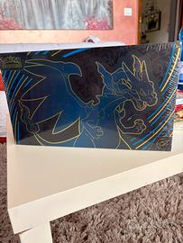 Charizard ultra premium fiamme spettrali