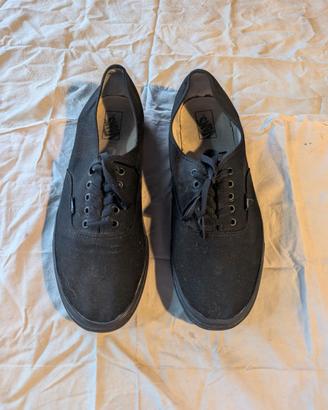 scarpe nere Vans taglia 50  (US 16 - uk 15)