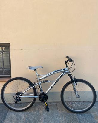 Bici bolt 26 pollici