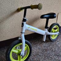 Bicicletta bambini senza pedali piccola Btwin