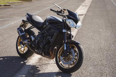 Triumph Street Triple 675 R 2012 A2 Depo a Libr