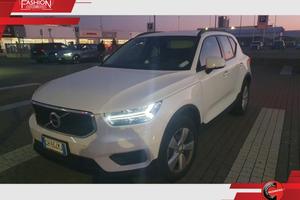 VOLVO XC40 T2 Core