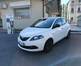 Lancia Ypsilon 1.0 FireFly 5P S&S Hybrid Gold