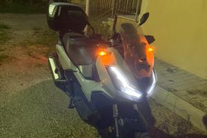 Honda ADV350 - 10/2024 - 6200km - pari al nuovo