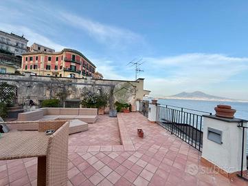 5 LOCALI A NAPOLI