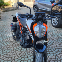 KTM Duke 125