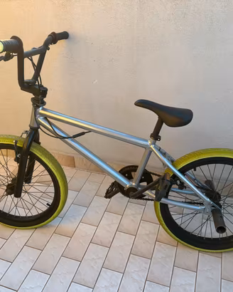 Bicicletta BMX