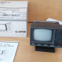 Televisore 5 pollici BN a batterie e 220V vintage