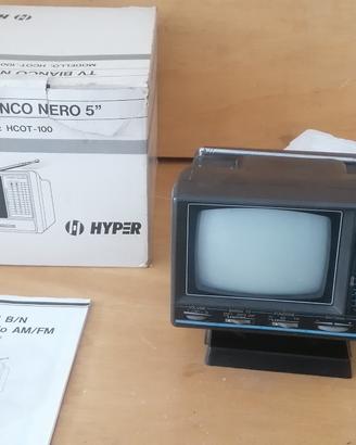 Televisore 5 pollici BN a batterie e 220V vintage