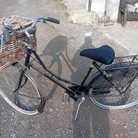 bicicletta donna con cesto in vimini bici willech 