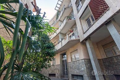Appartamento di 100 m² con 4 locali a Torino