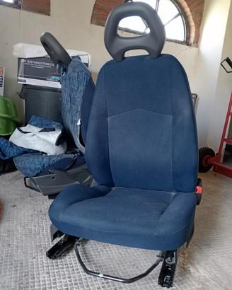 Sedili Anteriori punto