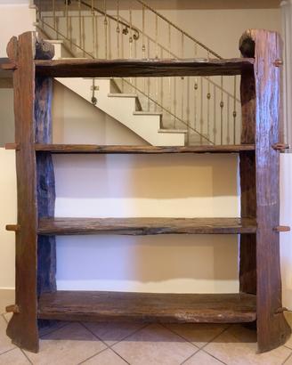 Libreria artigianale da antiche mangiatoie
