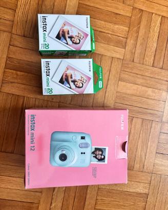 Fujifilm Instax Mini 12 verde + 2 pellicola