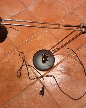 Lampada da tavolo LED Ikea Antifoni A0601