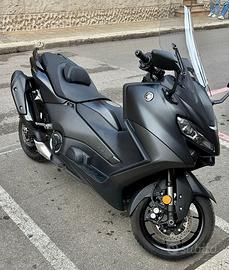 Yamaha tmax