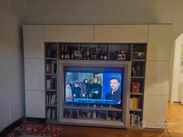 parete attrezzata soggiorno con vano televisore 