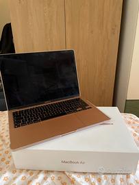 Mac book air da 13” con chip Apple M1