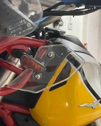 Guzzi v85tt