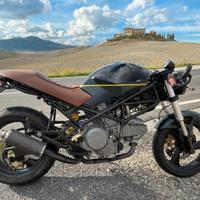 Ducati Monster 600 Café Racer