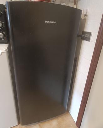 Lavastoviglie + frigorifero + forno a incasso + fo