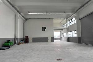 Immobile di 974 m² a Montebello Vicentino