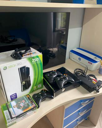 Xbox 360 silm 250 gb