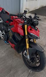Ducati Streetfighter v4s