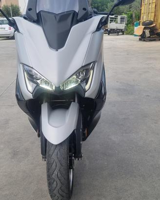 T-MAX 530 dx
