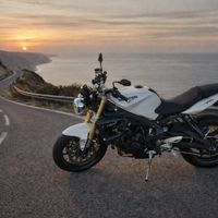 Triumph street triple 675 gomme nuove tagliandata