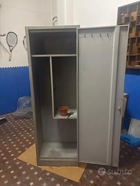 Armadietto in metallo