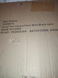 4 Tappetini Auto Universali Good Year NUOVI 